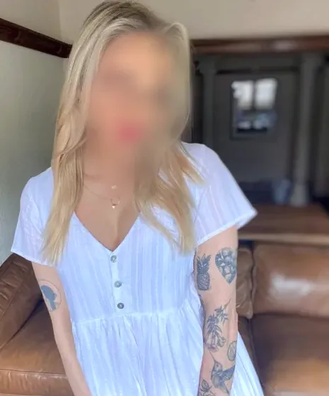 Celina, 40