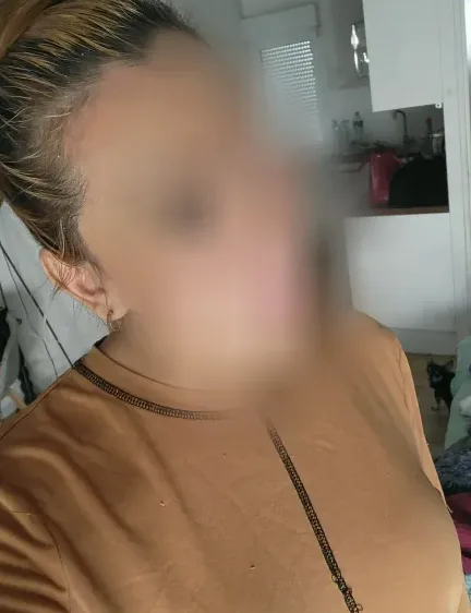 Ellen, 36