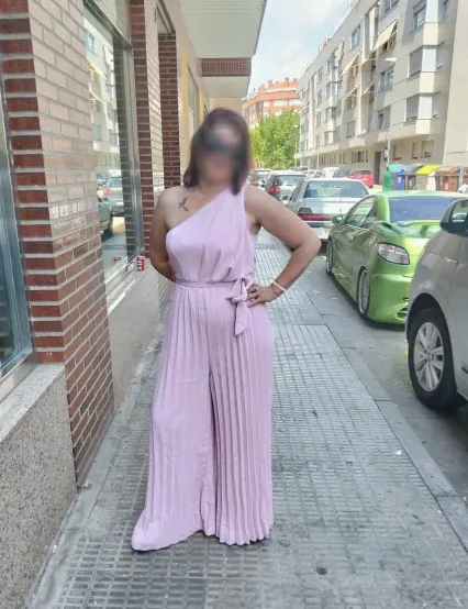 Emilie, 39