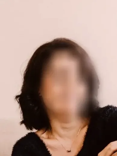 Emma, 38