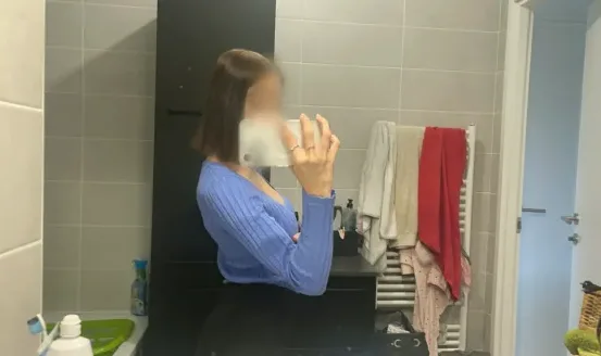 Esther, 21