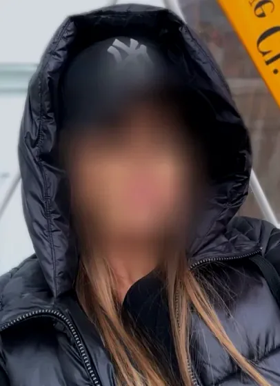 Helena, 32