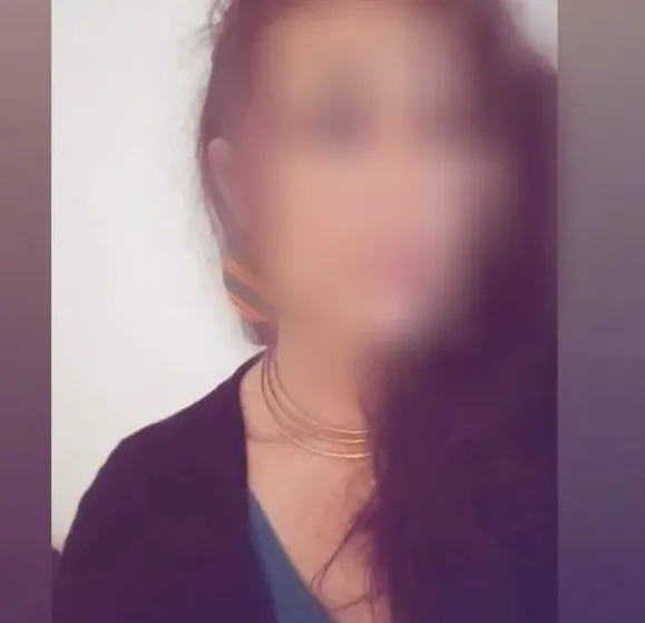 Julie, 37