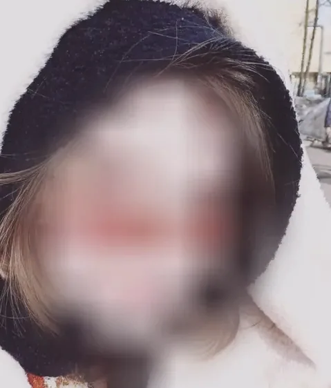 Louise, 19