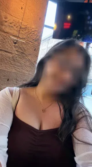 Marie, 24