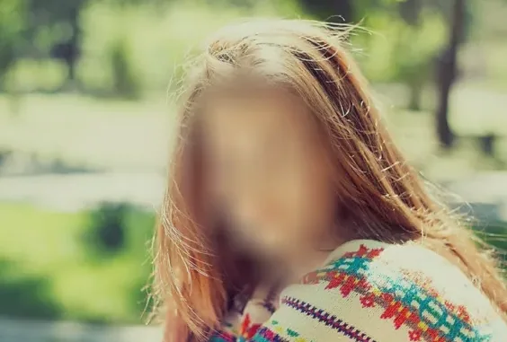 Nora, 27