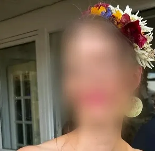 Tilde, 40